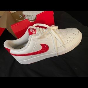 Nike court vision low size 9